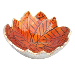 Grand bol de service à salade décoratif fait main classique avec motif de feuilles de couleur orange et noire pour centres de table - Product Image 4