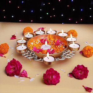 Metal decorativo tradicional hecho a mano Pavo Real Urli centro de mesa festivo diseño estético Urli Diwali decorativo - Product Image 2