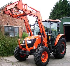 รถแทรกเตอร์คูโบต้ามือสองและใหม่ ขับเคลื่อน 4 ล้อ 60 แรงม้า 75 แรงม้า 80 แรงม้า 120 แรงม้า สำหรับการเกษตร ราคาถูก จัดส่งเร็ว ขายส่ง - Product Image 3