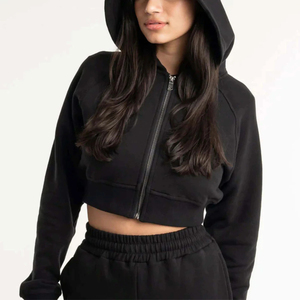 เสื้อฮู้ดครอปแขนยาวสำหรับผู้หญิง เสื้อครอปท็อปแบบสวมหัว เสื้อฮู้ดสั้นสำหรับผู้หญิง บริการ OEM ออกแบบได้ - Product Image 2