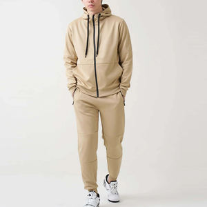 Ensemble de survêtement léger pour homme, meilleur prix de gros, style streetwear, survêtement pour homme à séchage rapide, design personnalisé OEM, survêtement pour homme - Product Image 5