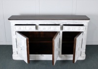 Buffet de salle à manger et de salon en bois de manguier massif, style rustique antique, extensible, avec trois portes et trois tiroirs, finition blanc vieilli.
