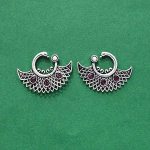 Pendientes de moda clásicos hechos a mano de La India con revestimiento oxidado - Product Image 5