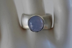 Anillo de Calcedonia azul de Plata de Ley 925, anillo hecho a mano de agua con piedras preciosas delicadas, anillo elegante para el dedo del pie, regalo para ella - Product Image 3