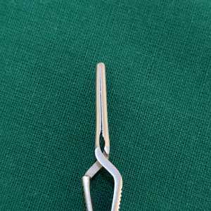 Abrazaderas de Bulldog de acero inoxidable de 2 pulgadas reutilizables para Kit quirúrgico Fuente de alimentación manual esencial para uso hospitalario - Product Image 2