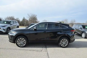 TOYOTA VENZA 2022 D'OCCASION à Vendre - Product Image 5