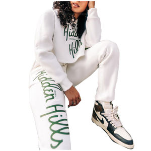 Vente en gros Costumes de jogging d'hiver respirants avec logo personnalisé Sweat à capuche uni de couleur unie Survêtement pour femmes - Product Image 2