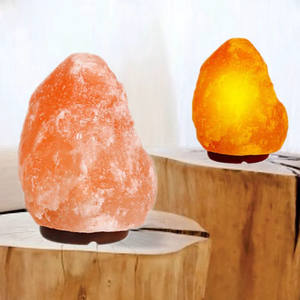 Lámpara de Sal del Himalaya Natural al por Mayor, 3-5 kg, Estilo Floral Tallado, Bellamente Hecha a Mano - Product Image 1