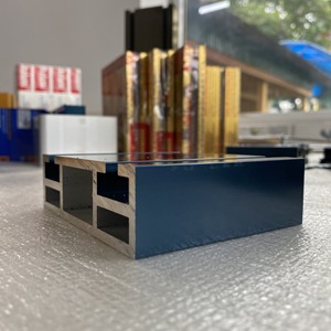 แผ่นระบายความร้อนอะลูมิเนียมโปรไฟล์ ซีรีส์ 6000 รุ่น T351 T851 ขึ้นรูปด้วยกระบวนการดัดสีดำอะโนไดซ์ สำหรับงานก่อสร้างอาคาร - Product Image 5