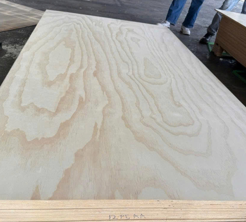 Commercial Plywood AA Grade Pine Plywood E0 Standard with Polished Surface 9mm 12mm 15mm 18mm Thickness Imported From America
