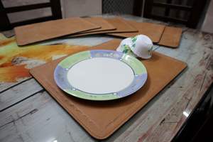 แผ่นรองจานหนังแท้กันน้ำทนทานต่อการสึกหรอแผ่นรองบนโต๊ะรับประทานอาหารกันน้ำมันฉนวนกันความร้อน - Product Image 6