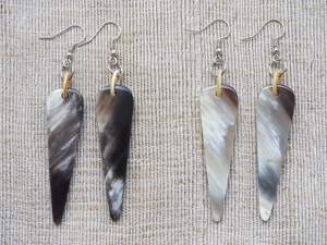 Assistant Natural's Best Selling Women's Modern Design Antique Fashion Buffalo Horn Stud Pendientes Crown-shaped Best Seller - Product Image 6