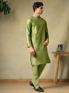 Conjunto de Kurta y Pijama de Algodón y Seda Verde Mehendi para Hombre, Transpirable, Informal, de Diseño Étnico para Uso Diario y Festivo - Product Image 5