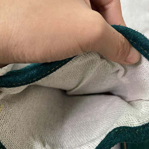 Gants de soudage robustes en cuir de vache fendu Équipement de sécurité Anti-coupure Antidérapant Fonctions ignifuges pour la protection contre la chaleur du barbecue - Product Image 3