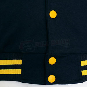 Chaqueta Varsity Transpirable para Mujer con Logotipo Bordado Personalizado y Elegante Diseño Bicolor - Product Image 6