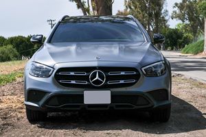 Mercedes-Benz E450 4Matic 2021 Usado en Excelentes Condiciones, Sin Reserva, 1 Dueño, Tracción en las Cuatro Ruedas, Diseño Selenite Gray Magno - Product Image 1