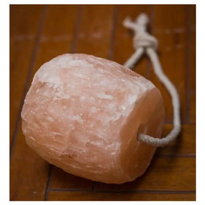 Exportadores pakistaníes expertos de sal orgánica natural para lamer para animales, con técnica de colgado Real Touch Licking, rica en minerales, proteínas y sales. - Product Image 4