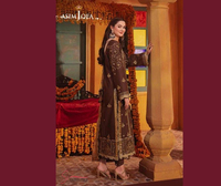 Salwar Kameez 3 pièces en chiffon torsadé brodé, collection Hania Aamir Asim Jofa Winter, cousu par Ssumaira Collection, Pakistan.