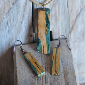 ESTHÉTIQUE BOIS STRIKING WARMTH DANGLES Gold Foil Black White Resin Heart Shape Earrings Square Round Geometric Wooden Resin - Product Image 1