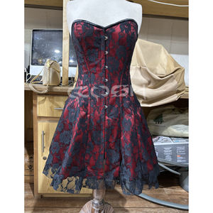 Vestido Corsé Vintage Rojo Satinado con Superposición de Encaje Negro, Vestido de Fiesta Gótico con Corte en A - Product Image 4
