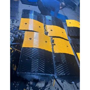 Оптовая продажа, изготовленный на заказ Aiko Aiko123 1000*300*50 мм, дорожный горбовый резиновый Дорожный Полицейский 25-45 миль в час для асфальта - Product Image 2