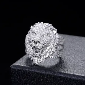 Bague pour homme en argent sterling fait main, tête de lion, moissanite 3,25 carats, best-seller de la joaillerie fine - Product Image 1