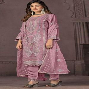 Nouveau 2024 dernier soutien de robe de créateur/adulte Design à feuilles persistantes costume Salwar en organza lourd et Dupatta avec travail de broderie à vendre - Product Image 1