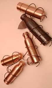 Estante de vino de encimera de estilo europeo para Amazon Venta caliente soporte de botella de Metal pulido de latón para Barra de cocina casera - Product Image 5