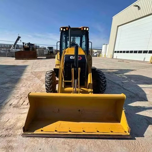 Chargeuse-pelleteuse CATERPILLAR 415 très demandée, machine de construction robuste avec moteur puissant et performances de creusement élevées - Product Image 1