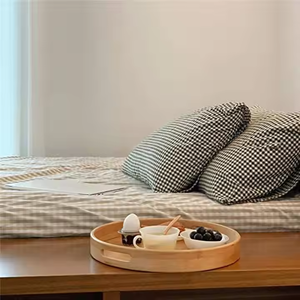 Plateau en bois magistralement conçu Design unique, élégant et intemporel Par Crescent Crafts - Product Image 3