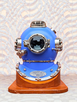 Casque de plongée vintage en laiton bleu ciel, objet décoratif |   Casque de plongée antique pour les profondeurs marines