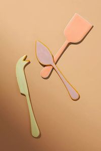 Serveur de gâteau traditionnel en métal avec poignée de qualité supérieure parfait pour les réunions de famille fêtes de vacances fêtes d'anniversaire - Product Image 4