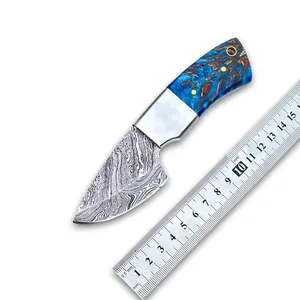 Coltello da caccia fatto a mano in acciaio inossidabile ogni giorno porta coltello a lama fissa manico in corno di bufalo con dimensioni personalizzate