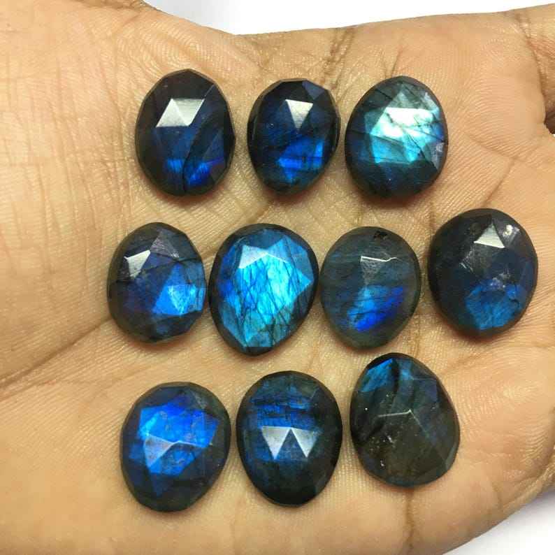 เช่นเดียวกับในภาพ