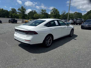 Limpieza prístina 2024 H-onda Accord EX - Product Image 3