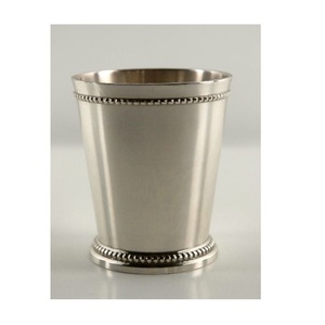 Tasse Julep à la menthe en acier inoxydable de style indien moderne pour les fêtes, les événements, les hôtels et les restaurants à usage domestique Fabriqué en Inde - Product Image 1