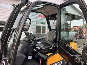 Manipulador telescópico JCB 66-38G, motor EcoMAX de 6000Kg, capacidad de 11m, altura de elevación, horas bajas, historial de servicio completo, motor de núcleo de elevación de horquilla, caja de cambios - Product Image 3