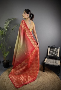Saree de seda Banarasi puro con atractivo contraste sombreado Color Gold Zari Weaving y Pallu para adultos Colección étnica - Product Image 5