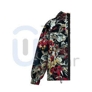 Chaqueta Cortavientos Deportiva con Capucha, Estilo Urbano, Personalizada con Estampado, Impermeable, para Primavera, para Hombre y Mujer, Diseño Sólido con Logotipo Frontal - Product Image 4