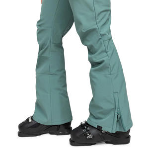 Ropa de calle Pantalones de esquí para mujer Proveedor OEM Ajuste personalizado Capa exterior impermeable Impresión de logotipos y opciones de marca - Product Image 3