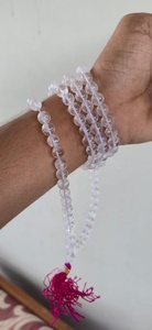 Collier de prière en perles de cristal de quartz clair, 108 perles rondes de 8 mm, avec pompon rose, thème bouddhiste - Product Image 2