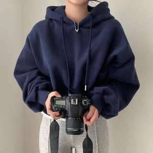 เสื้อฮู้ดผู้หญิงสีพื้น สไตล์ลำลอง แฟชั่นสตรีทแวร์ แขนยาว สำหรับผู้หญิง - Product Image 1