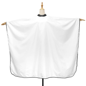 Cape de coiffure jetable écologique en polyester blanc résistant à l'eau pour usage en salon - Product Image 1