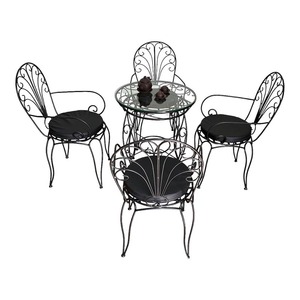Ensemble de table et 4 chaises d'extérieur CBCF218, style traditionnel-moderne, en aluminium moulé avec motif en fer forgé, ensemble de jardin durable - Product Image 2