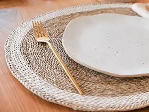 Manteles individuales de algas marinas naturales al por mayor, manteles de mesa ecológicos tejidos ovalados hechos a mano, decoración rústica de comedor bohemio de Vietnam - Product Image 5