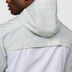 Veste coupe-vent pour homme, très vendue en hiver - Logo sur le devant, matière polyester/nylon, coupe-vent et respirante - Product Image 6