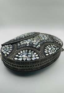 Aplique de mosaico hecho a medida, monederos con temática tribal de metal, adecuados para la reventa por diseñadores de bolsos y tiendas de accesorios de moda - Product Image 4