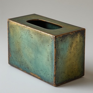 Boîte à mouchoirs élégante et multifonctionnelle en métal, conçue pour les maisons de prestige, offrant une qualité, une durabilité et une forme attrayantes. - Product Image 1