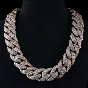 Chaîne à maillons cubains en moissanite à coupe ronde, plaqué rhodium, cadeau de mariage pour hommes, bijoux de style hip hop glacé de 15mm en argent sterling 925 - Product Image 1