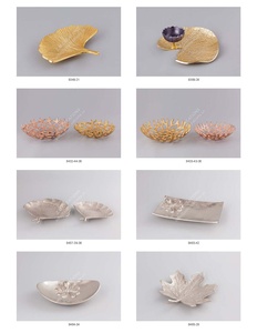 Merveilleux Royal Metal Aluminium Casted Shape Leaf Design Bol de service aux fruits secs Argent pour la cuisine japonaise - Product Image 4